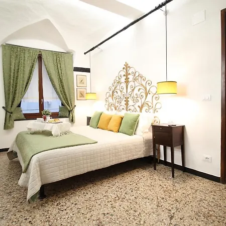 Apartament Dimora Borsotto Palazzo Storico, Acquario, Porto Antico *