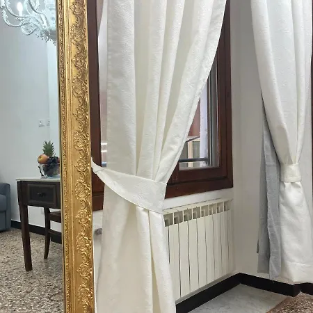 Dimora Borsotto Palazzo Storico, Acquario, Porto Antico Apartament *